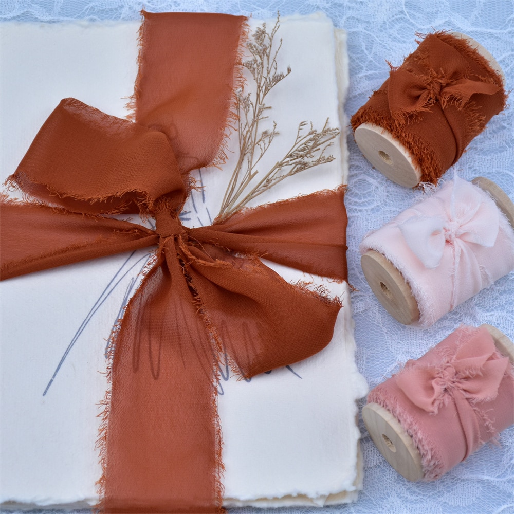 شرائط زفاف شيفون حرير صناعة يدوية حواف متوترة مع بكرة خشبية دعوة باقة هدية التفاف شريط هامش شفاف مسطح