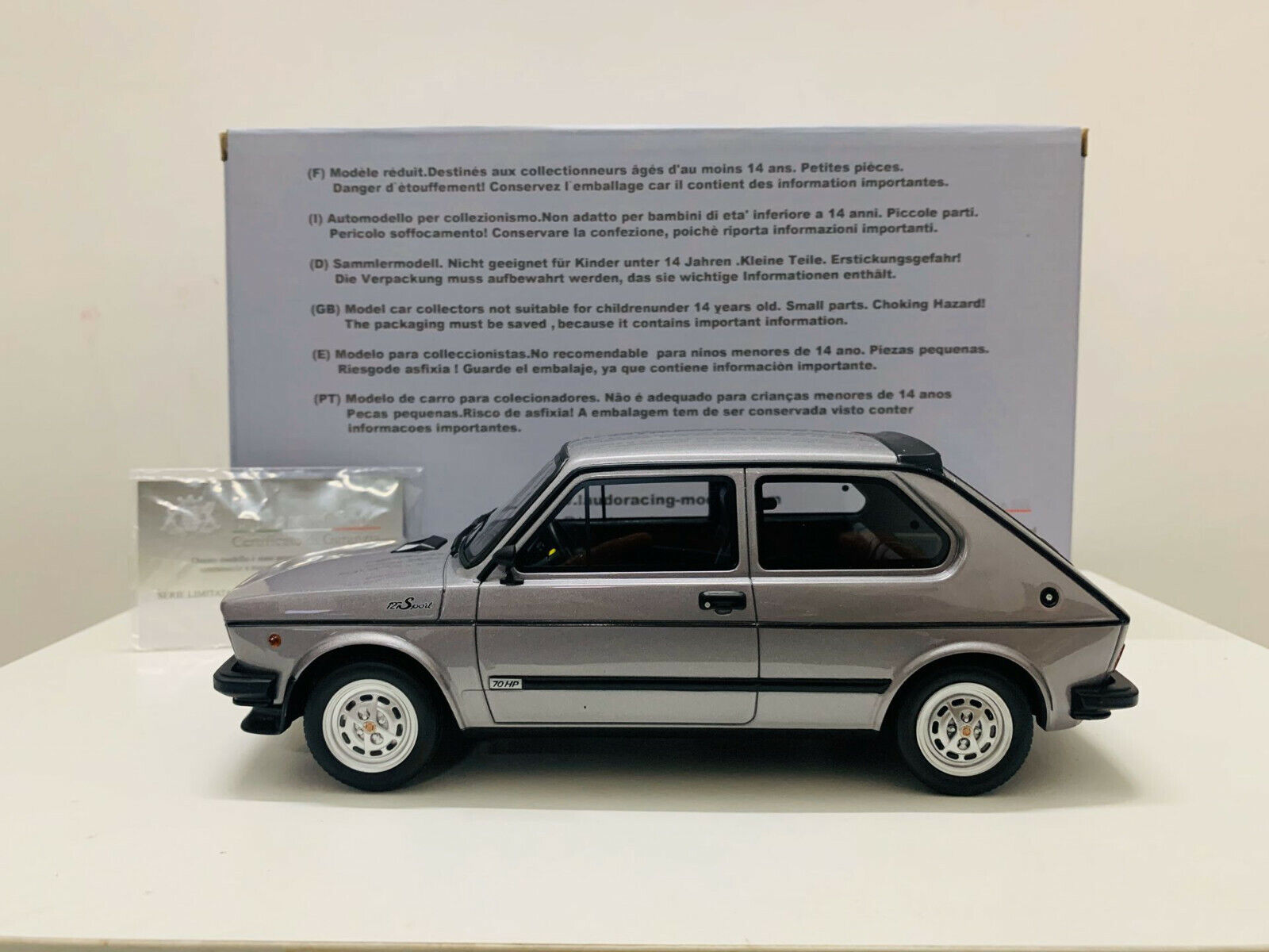 Laudoracing نموذج 127 الرياضة 70 حصان 1:18 مقياس الراتنج نموذج سيارة جديدة في صندوق